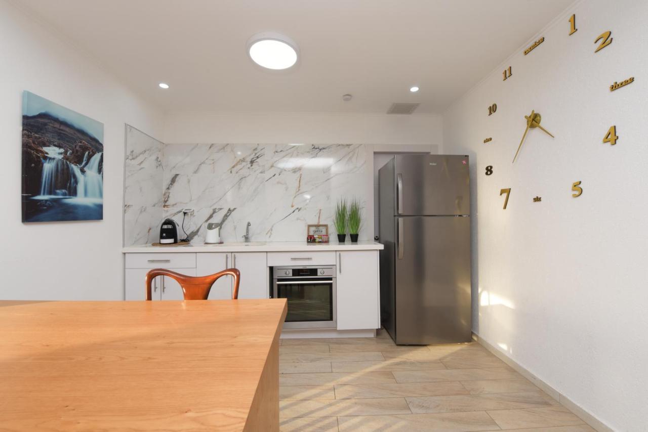 El Viso Verde Luxury Suites Had Nes Bagian luar foto